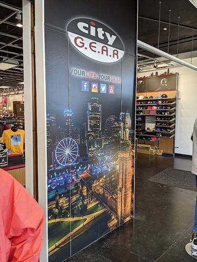 Retail signs Photo